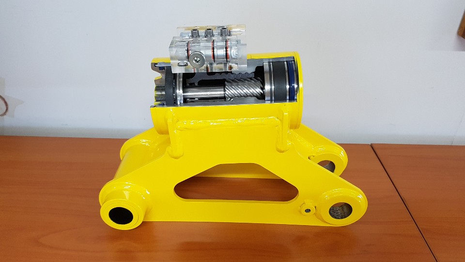 OPTION
Clevis Mounting