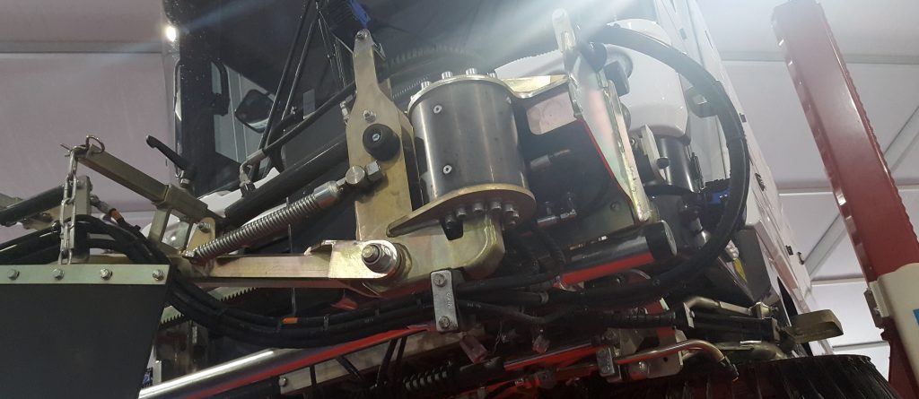 Street Sweeper – Rotary actuators